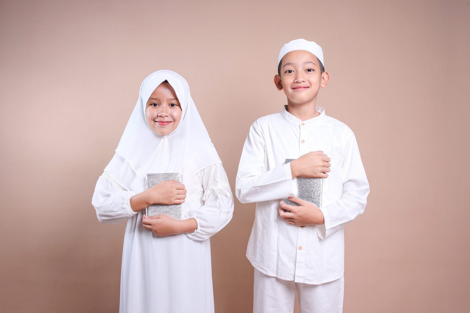 smiling muslim kids holding the holy quran 2025 03 14 23 19 12 utc scaled